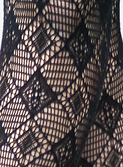 Czarne rajstopy we wzór kraty