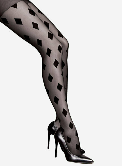 Ożyw swoją garderobę i zamów rajstopy w romby