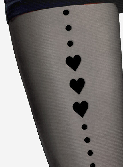 Serduszka na rajstopach