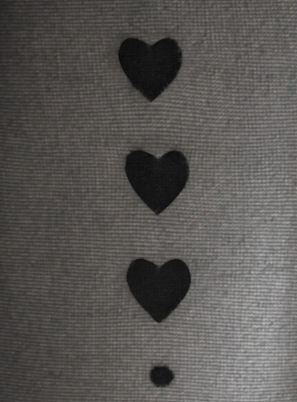 Rajstopy z motywem serca