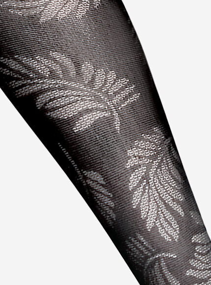 Czarne rajstopy ozdobione delikatnym wzorem liści