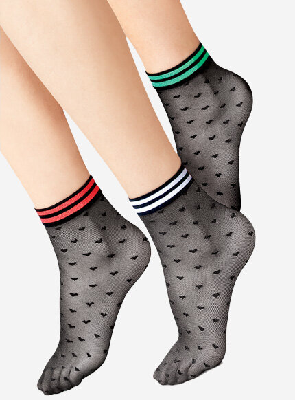 Przezroczyste skarpetki z kolorowymi ściągaczami i wzorem serduszek